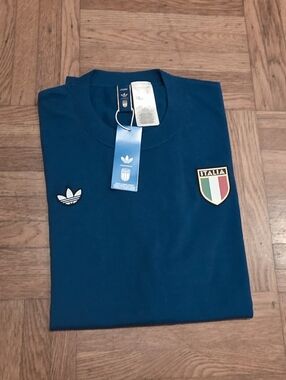 Adidas Blue Italy 70s Soccer Jersey Rarely On Sale. Men's Size XXL